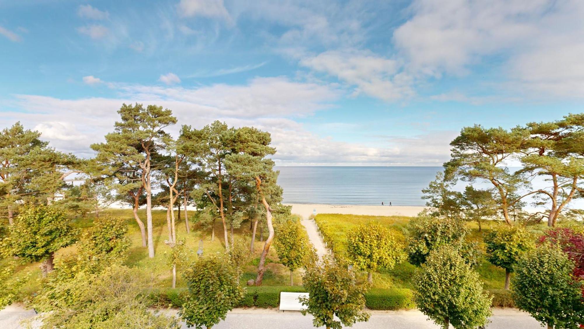Fewo Direkt Am Strand Mit Meerblick Und Balkon,Villa Glueckspilz, Binz Kültér fotó